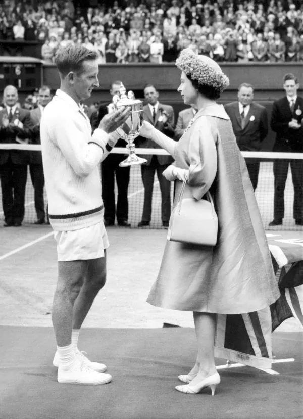 半场防守武 半场防守武